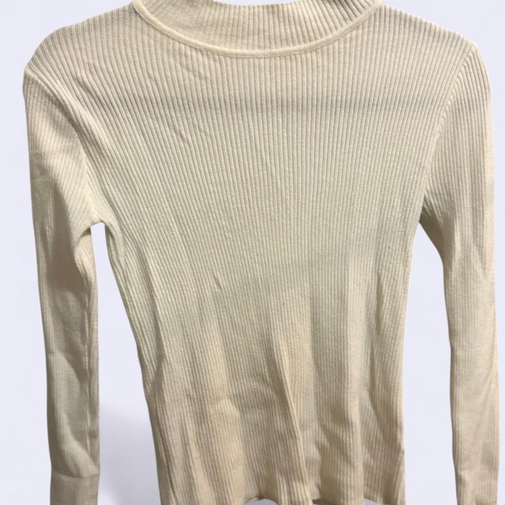 White Ribbed Long Sleeve Top, Medium